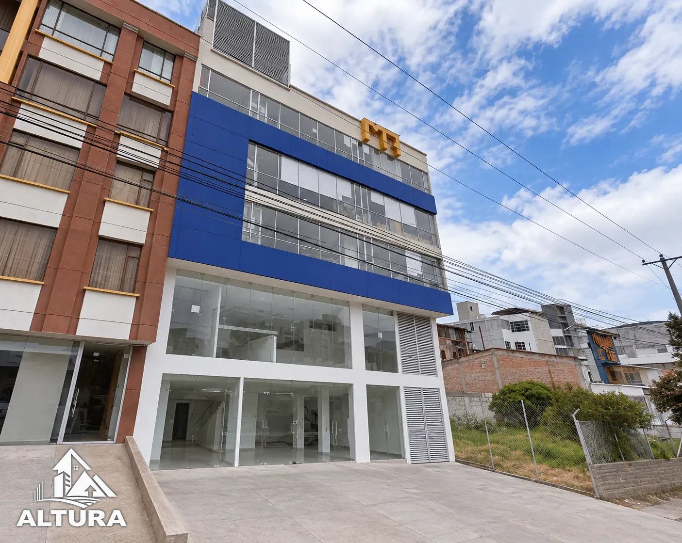 EDIFICIO COMERCIAL - AV PANAMERICANA